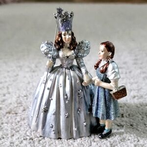 Wizard of Oz Glinda and Dorothy Pewter Figurine. 2007